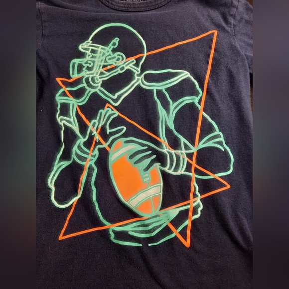 Football graphic shirt size M7/8 - Picture 2 of 4